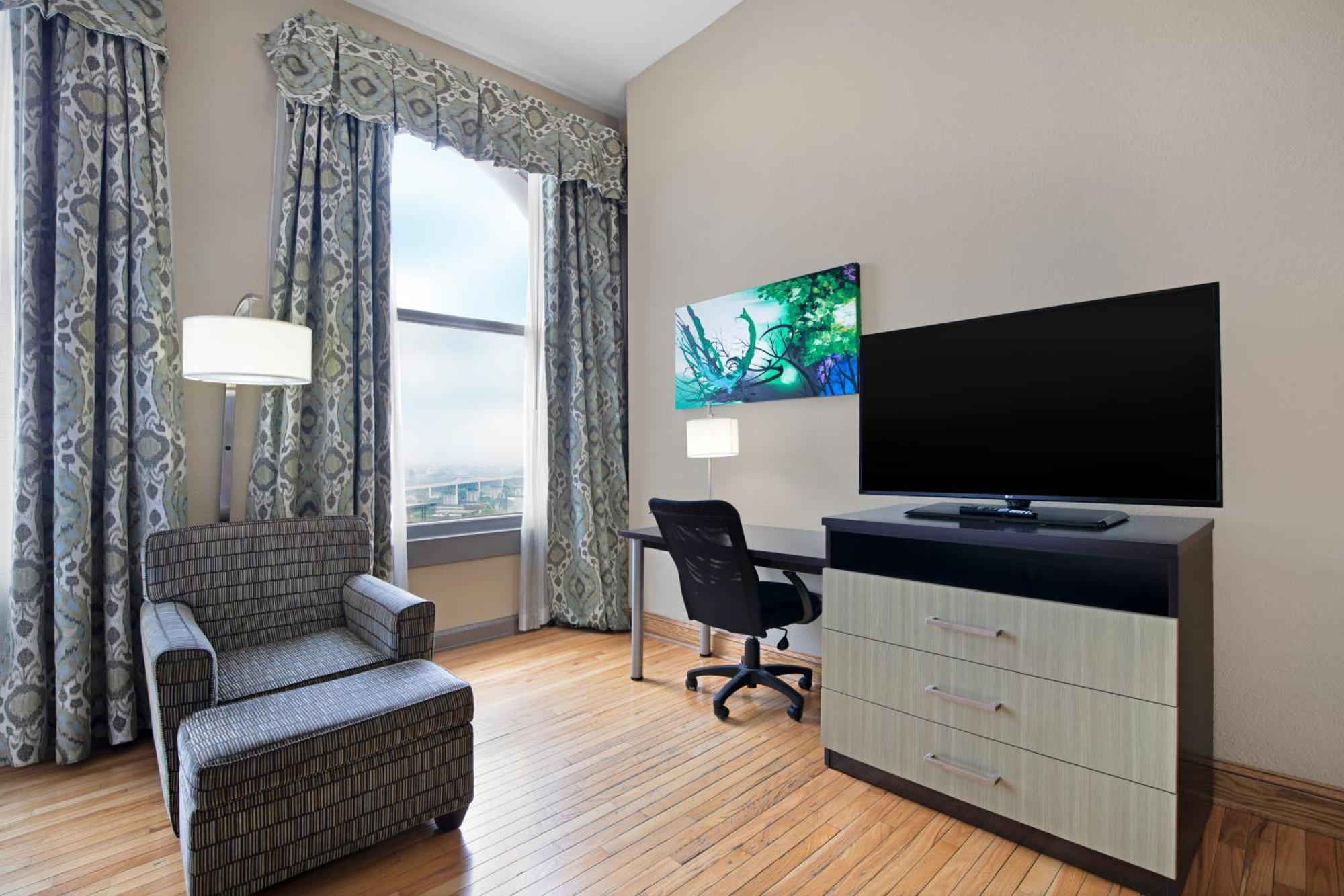 Holiday Inn Express Cleveland Downtown By Ihg Экстерьер фото